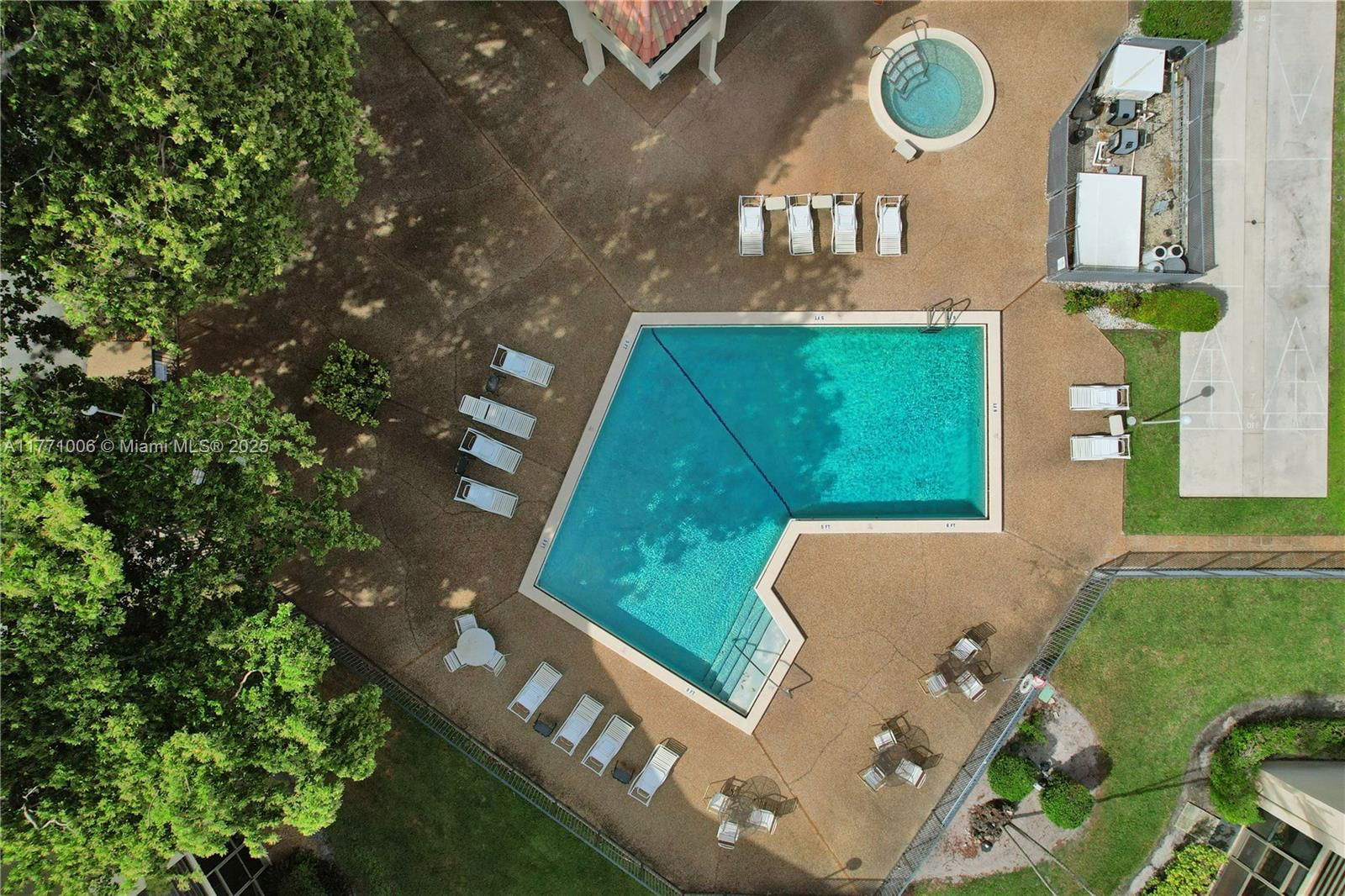 Real estate property located at 6555 Broward Blvd #209, Broward, Plantation Club C Condo, Plantation, FL