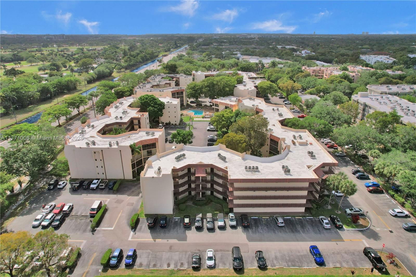 Real estate property located at 6555 Broward Blvd #209, Broward, Plantation Club C Condo, Plantation, FL