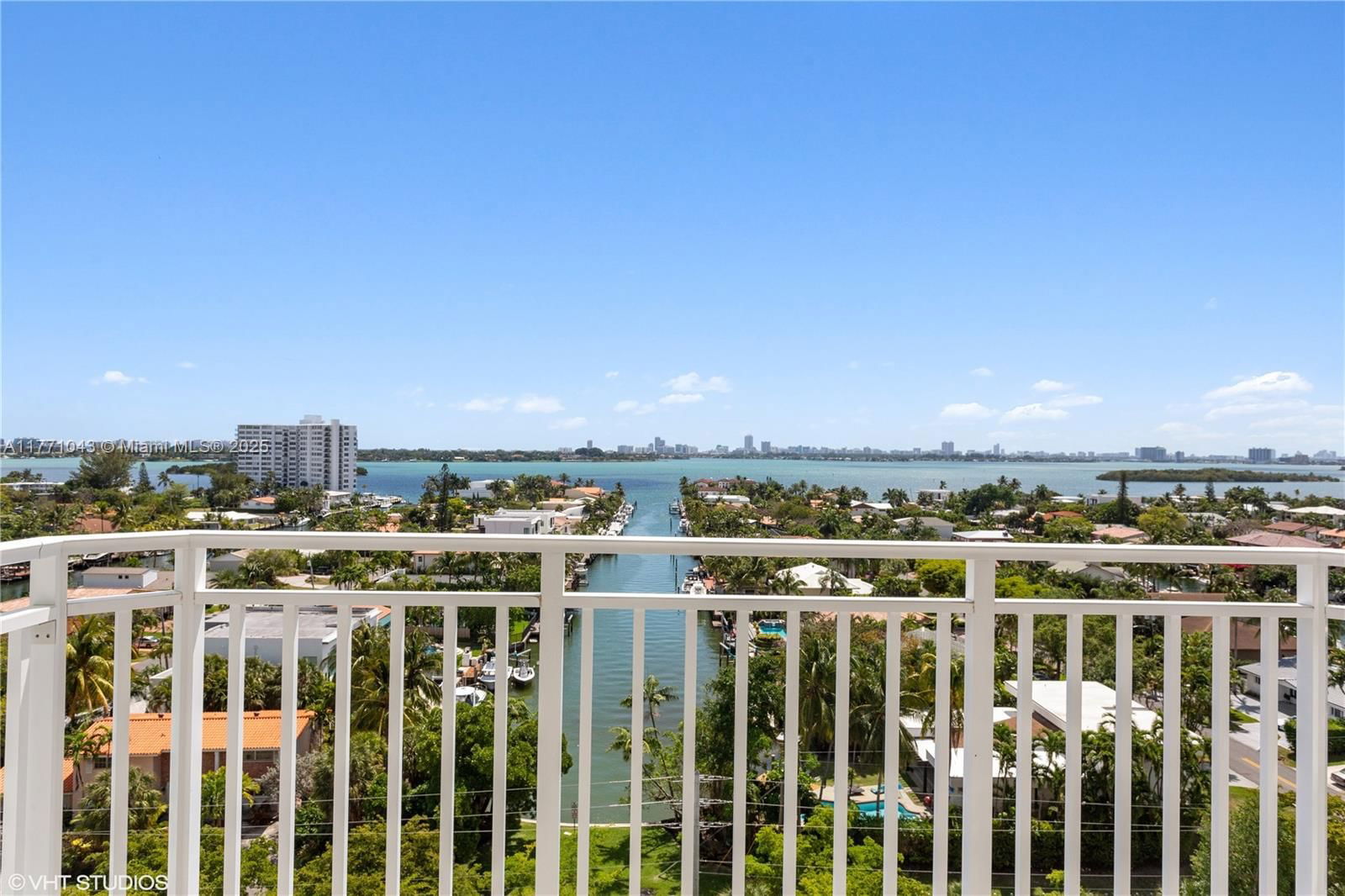 Real estate property located at 2100 Sans Souci Blvd A1003, Miami-dade, Bayview Towers Condo Sout, North Miami, FL
