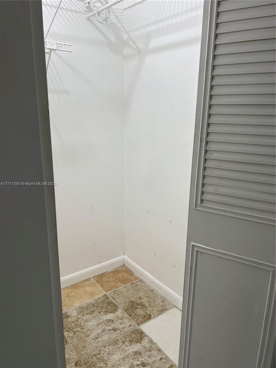Real estate property located at 11925 2nd Ave B308, Miami-dade, Capri Gardens Condo, North Miami, FL