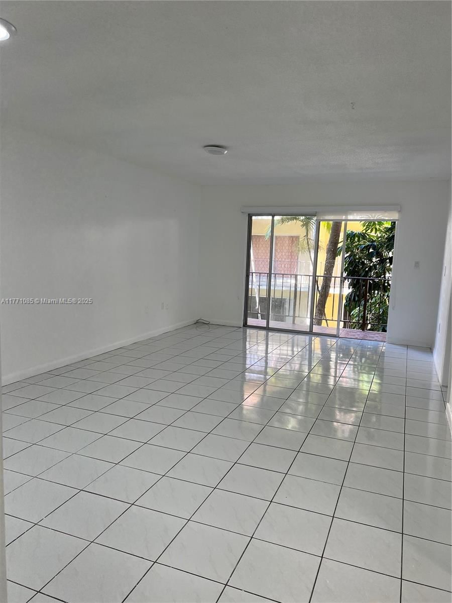 Real estate property located at 11925 2nd Ave B308, Miami-dade, Capri Gardens Condo, North Miami, FL
