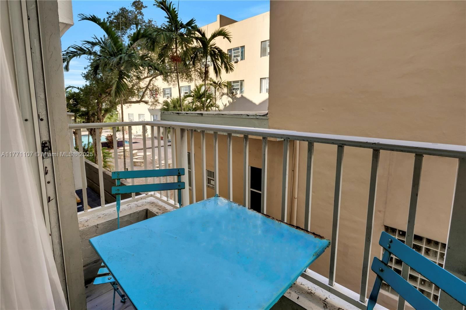 Real estate property located at 2600 Collins Ave #204, Miami-dade, Lake Beach Club Condo, Miami Beach, FL