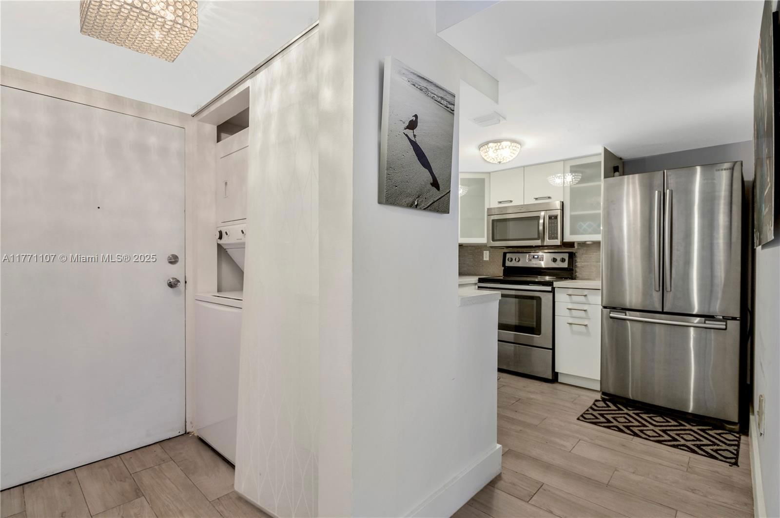Real estate property located at 2600 Collins Ave #204, Miami-dade, Lake Beach Club Condo, Miami Beach, FL