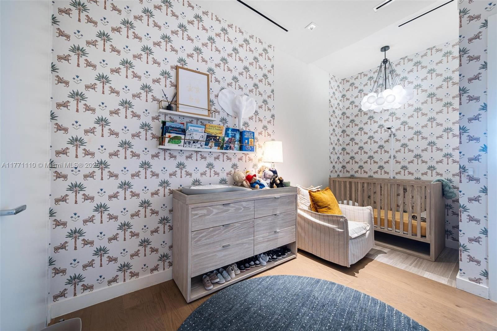 Real estate property located at 4701 Meridian Ave #304, Miami-dade, 4701 North Meridian Condo, Miami Beach, FL