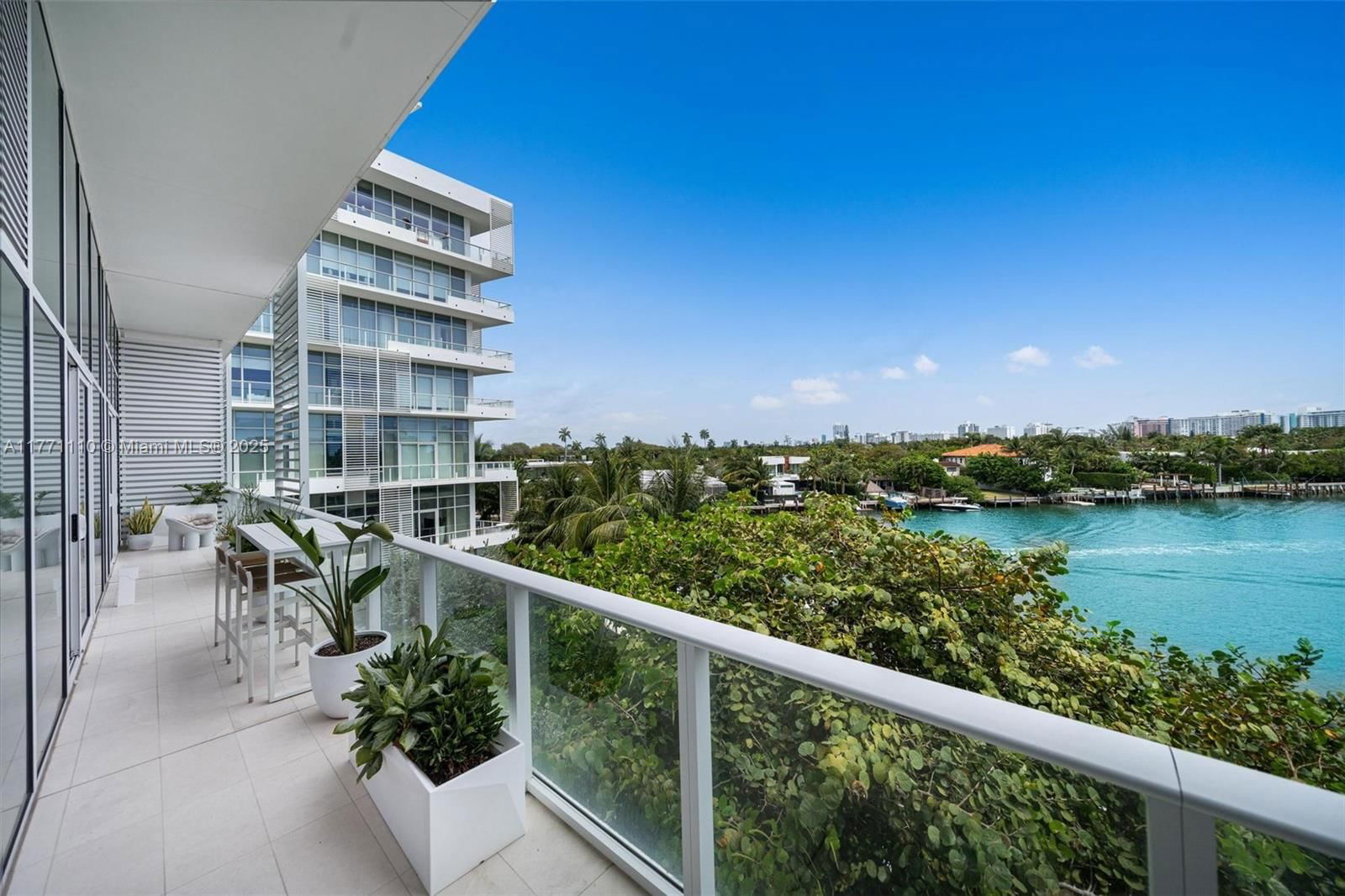 Real estate property located at 4701 Meridian Ave #304, Miami-dade, 4701 North Meridian Condo, Miami Beach, FL