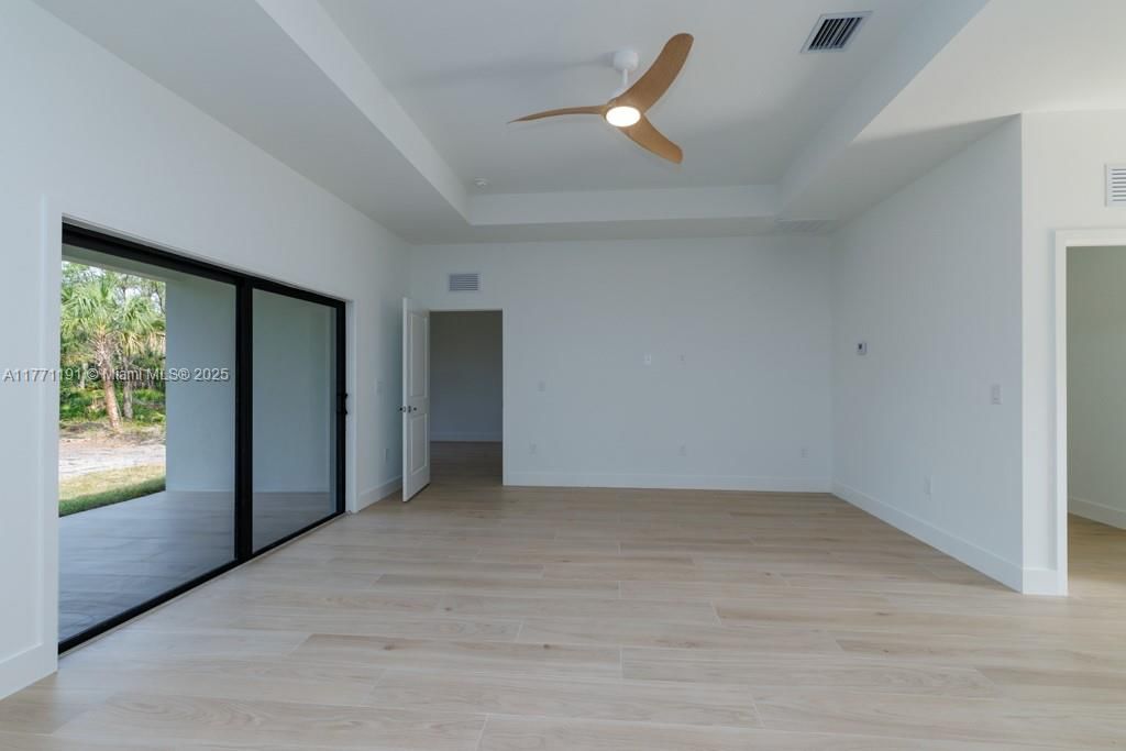 Real estate property located at 417 Cleveland Ave, Lee, Lehigh Acres, Lehigh Acres, FL