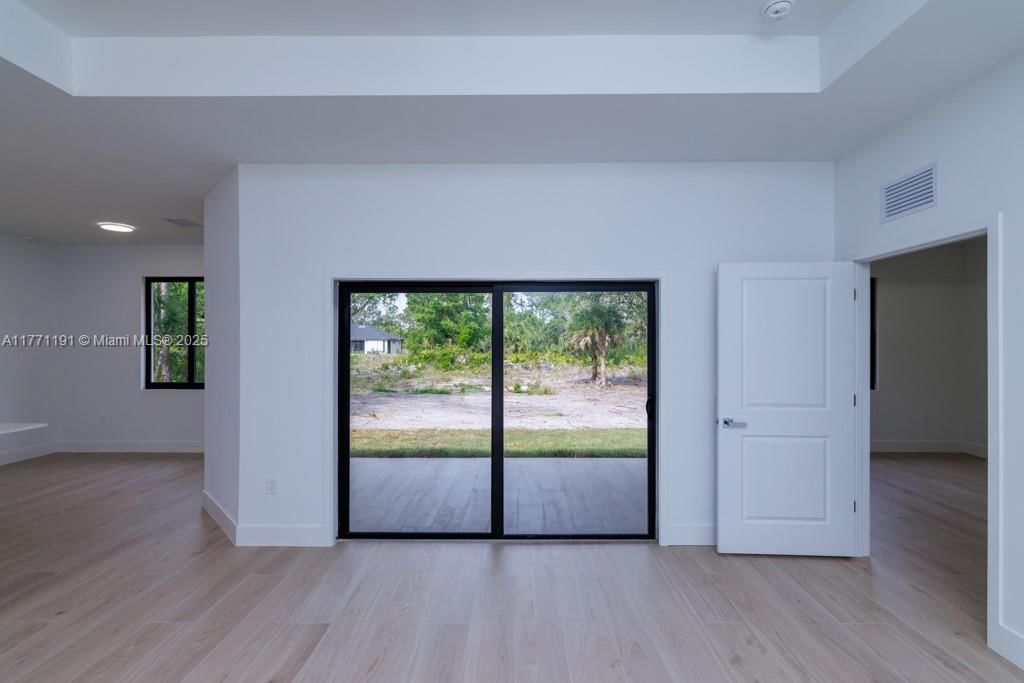 Real estate property located at 417 Cleveland Ave, Lee, Lehigh Acres, Lehigh Acres, FL