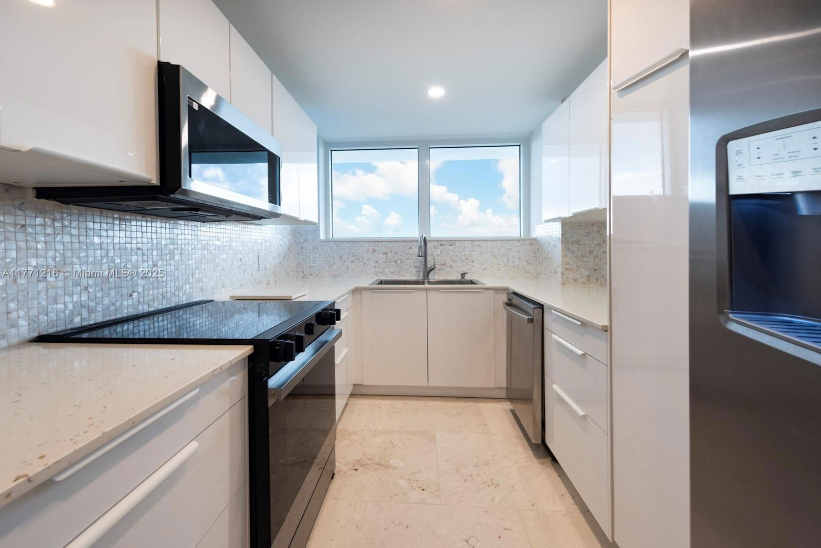 Real estate property located at 333 Sunset Dr #804, Broward, Four Seasons Condo, Fort Lauderdale, FL