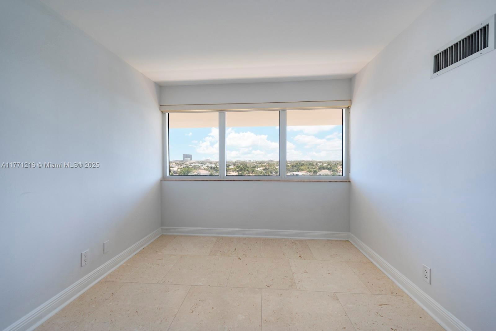 Real estate property located at 333 Sunset Dr #804, Broward, Four Seasons Condo, Fort Lauderdale, FL