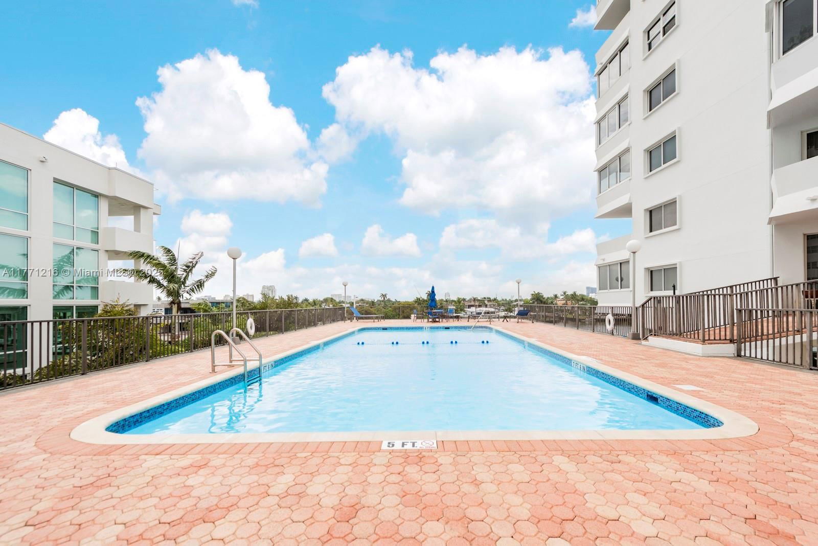 Real estate property located at 333 Sunset Dr #804, Broward, Four Seasons Condo, Fort Lauderdale, FL