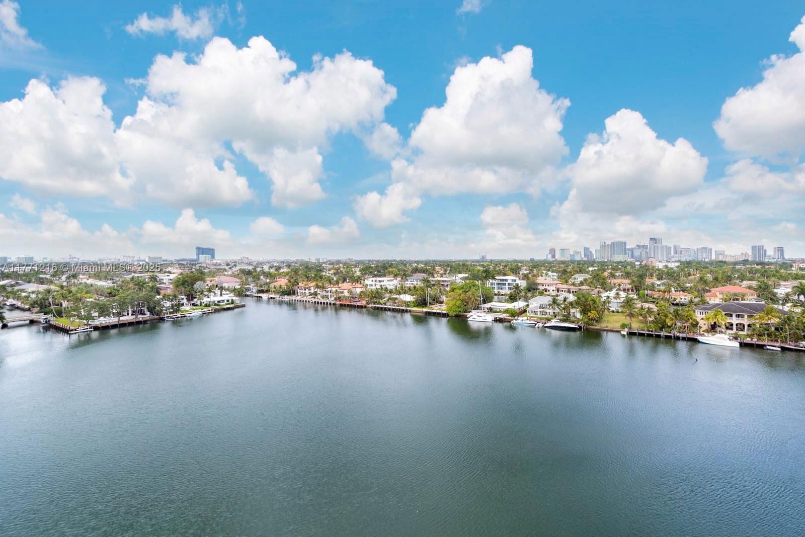 Real estate property located at 333 Sunset Dr #804, Broward, Four Seasons Condo, Fort Lauderdale, FL