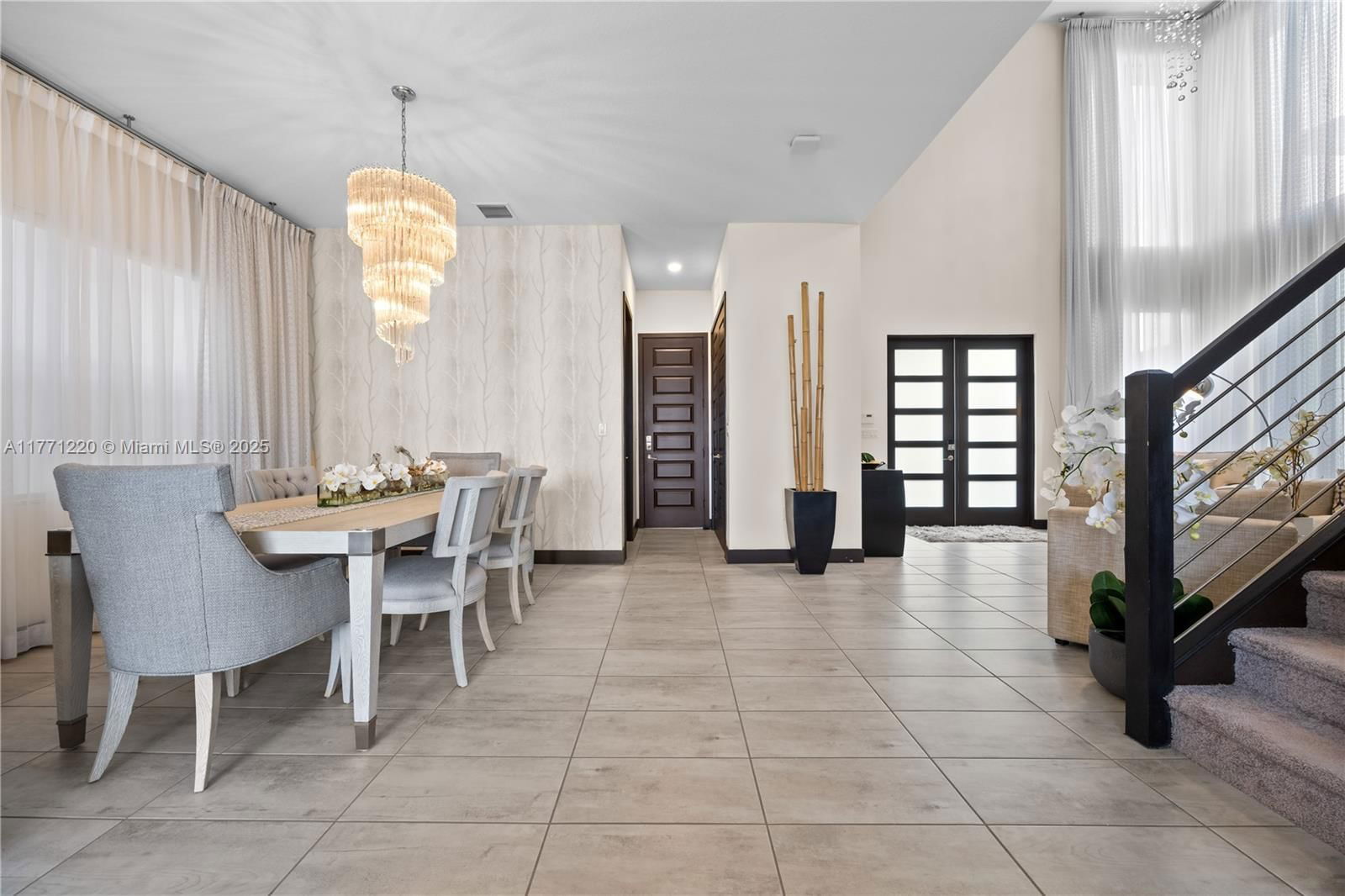 Real estate property located at 15742 88th Ave, Miami-dade, Dunnwoody Lake, Miami Lakes, FL