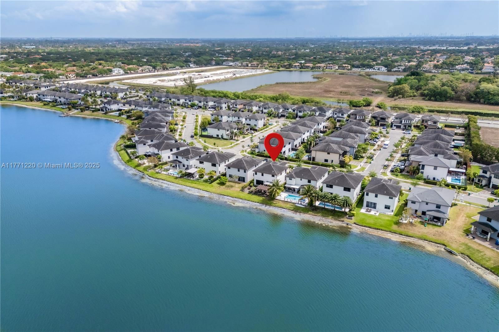 Real estate property located at 15742 88th Ave, Miami-dade, Dunnwoody Lake, Miami Lakes, FL