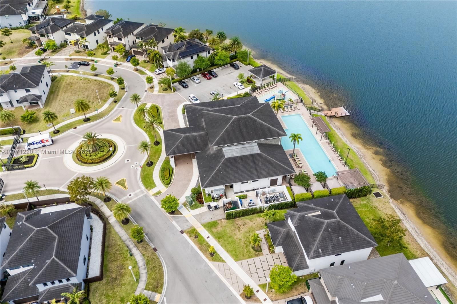 Real estate property located at 15742 88th Ave, Miami-dade, Dunnwoody Lake, Miami Lakes, FL