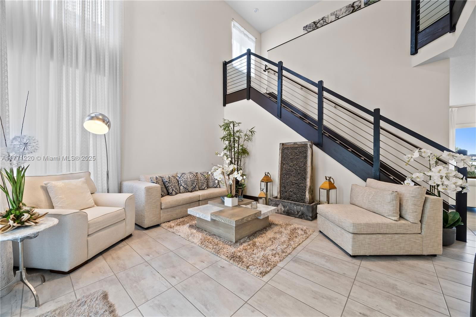 Real estate property located at 15742 88th Ave, Miami-dade, Dunnwoody Lake, Miami Lakes, FL