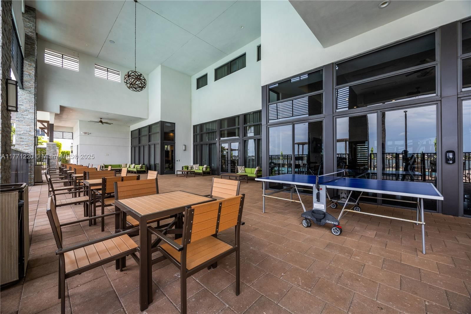 Real estate property located at 15742 88th Ave, Miami-dade, Dunnwoody Lake, Miami Lakes, FL
