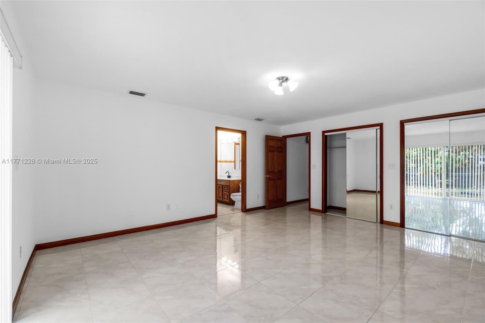 Real estate property located at 9085 157th St, Miami-dade, Coral Reef Homesites, Palmetto Bay, FL
