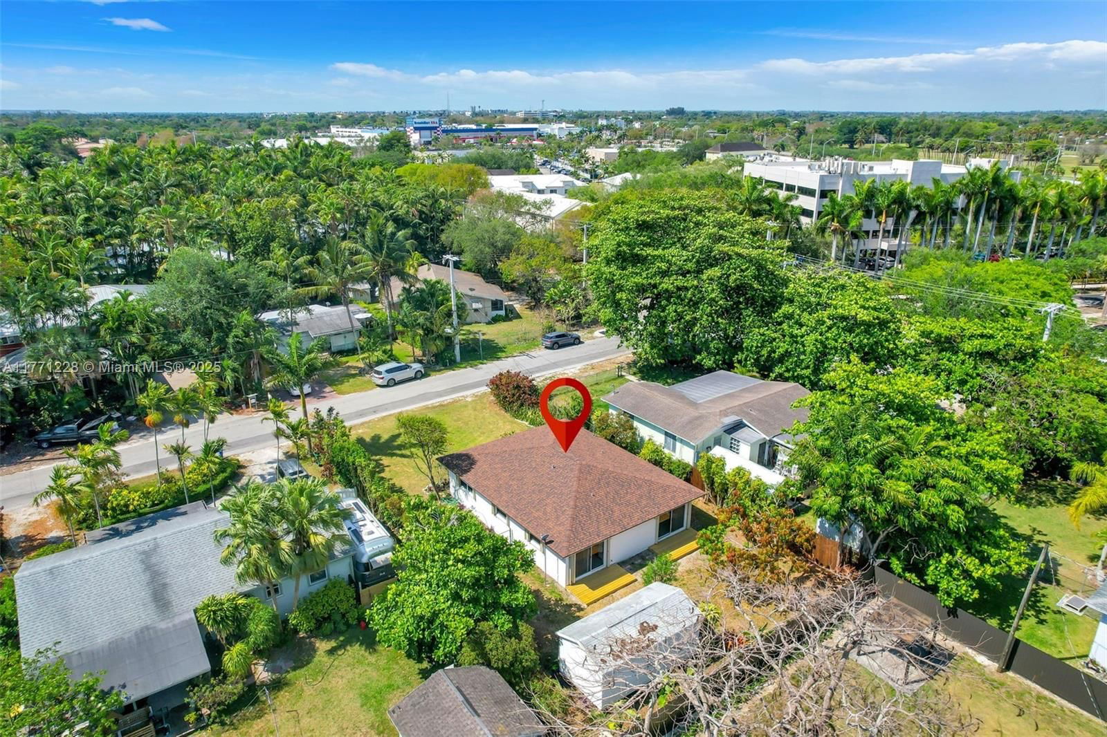 Real estate property located at 9085 157th St, Miami-dade, Coral Reef Homesites, Palmetto Bay, FL