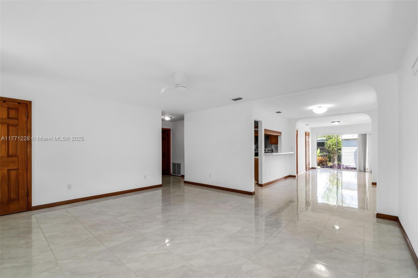 Real estate property located at 9085 157th St, Miami-dade, Coral Reef Homesites, Palmetto Bay, FL