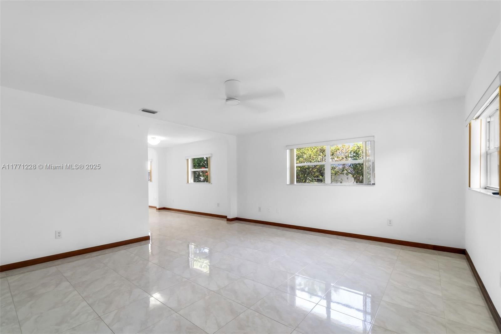 Real estate property located at 9085 157th St, Miami-dade, Coral Reef Homesites, Palmetto Bay, FL