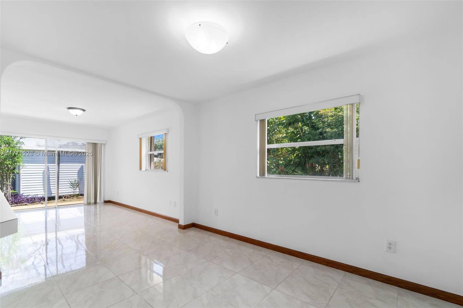 Real estate property located at 9085 157th St, Miami-dade, Coral Reef Homesites, Palmetto Bay, FL