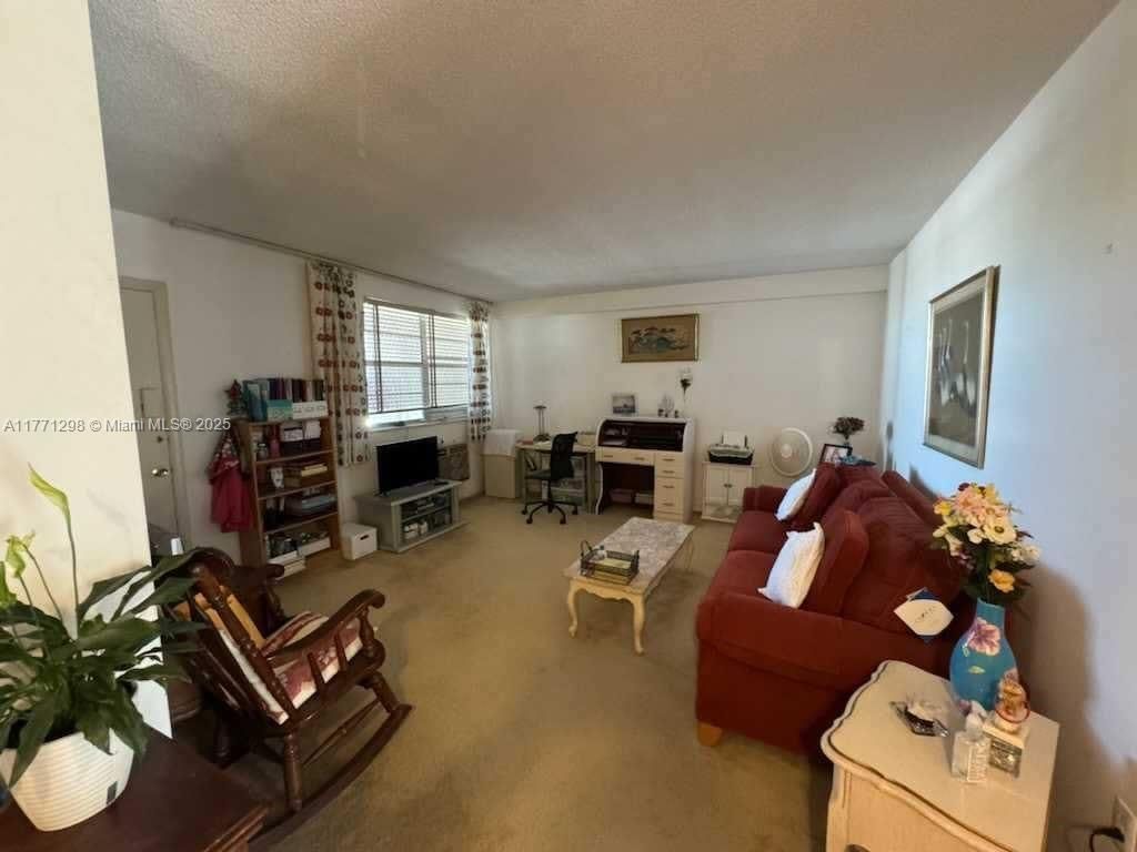 Real estate property located at 16750 14th Ave #211, Miami-dade, Mar-len Gardens No 11 Cor, Miami, FL