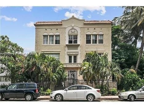 Real estate property located at 1611 Michigan Ave #25, Miami-dade, Monterrey Condo, Miami Beach, FL