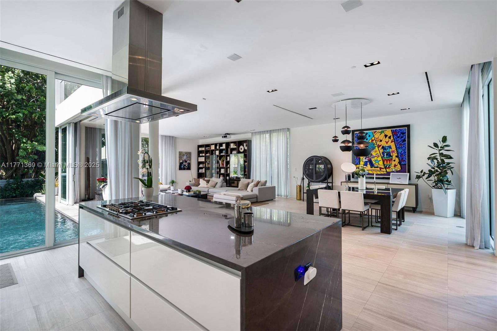 Real estate property located at 4700 Meridian Ave, Miami-dade, 4701 North Meridian Condo, Miami Beach, FL