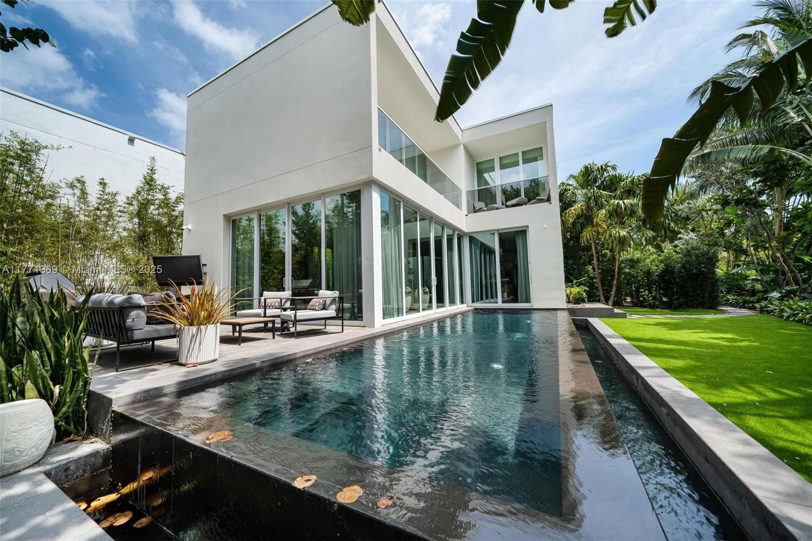 Real estate property located at 4700 Meridian Ave, Miami-dade, 4701 North Meridian Condo, Miami Beach, FL