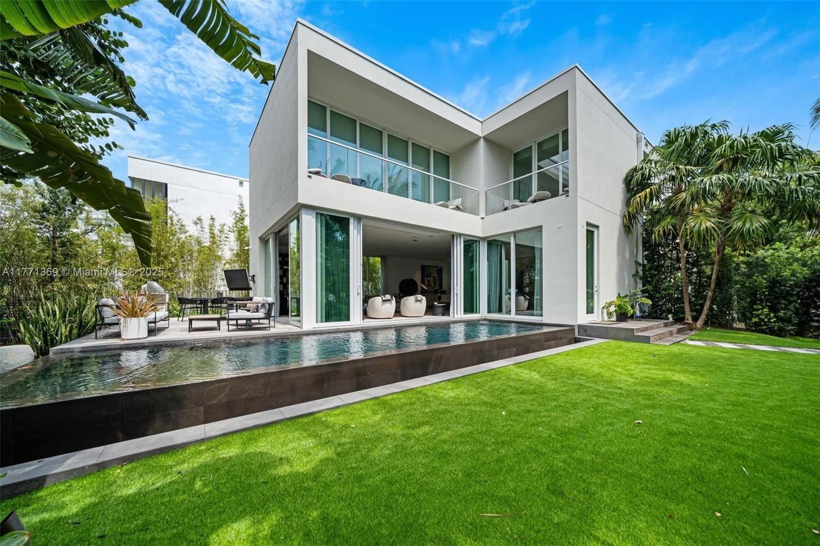 Real estate property located at 4700 Meridian Ave, Miami-dade, 4701 North Meridian Condo, Miami Beach, FL