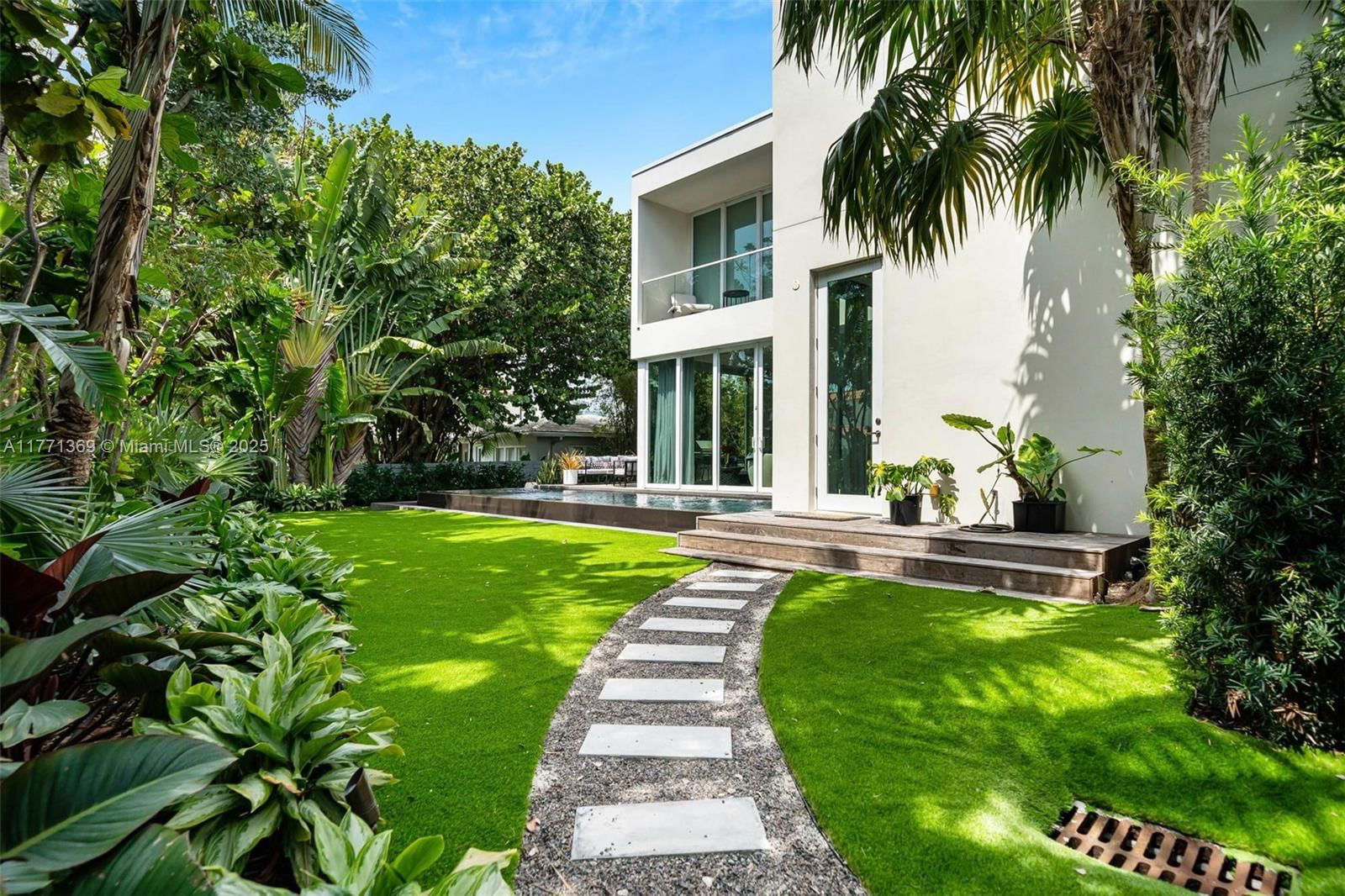 Real estate property located at 4700 Meridian Ave, Miami-dade, 4701 North Meridian Condo, Miami Beach, FL