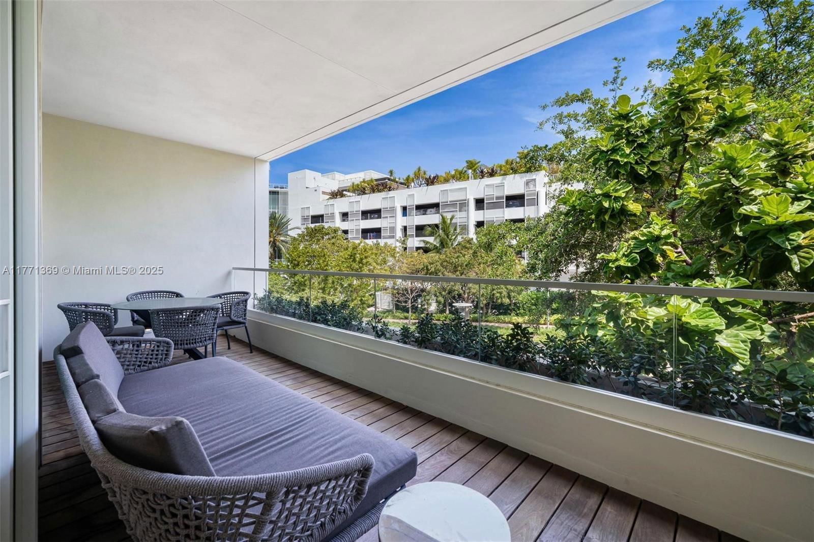 Real estate property located at 4700 Meridian Ave, Miami-dade, 4701 North Meridian Condo, Miami Beach, FL