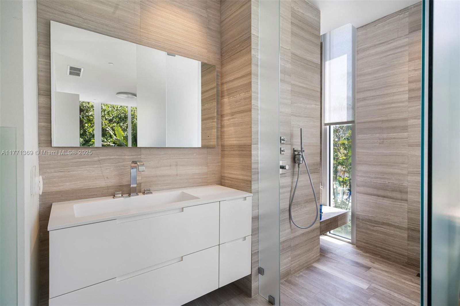 Real estate property located at 4700 Meridian Ave, Miami-dade, 4701 North Meridian Condo, Miami Beach, FL