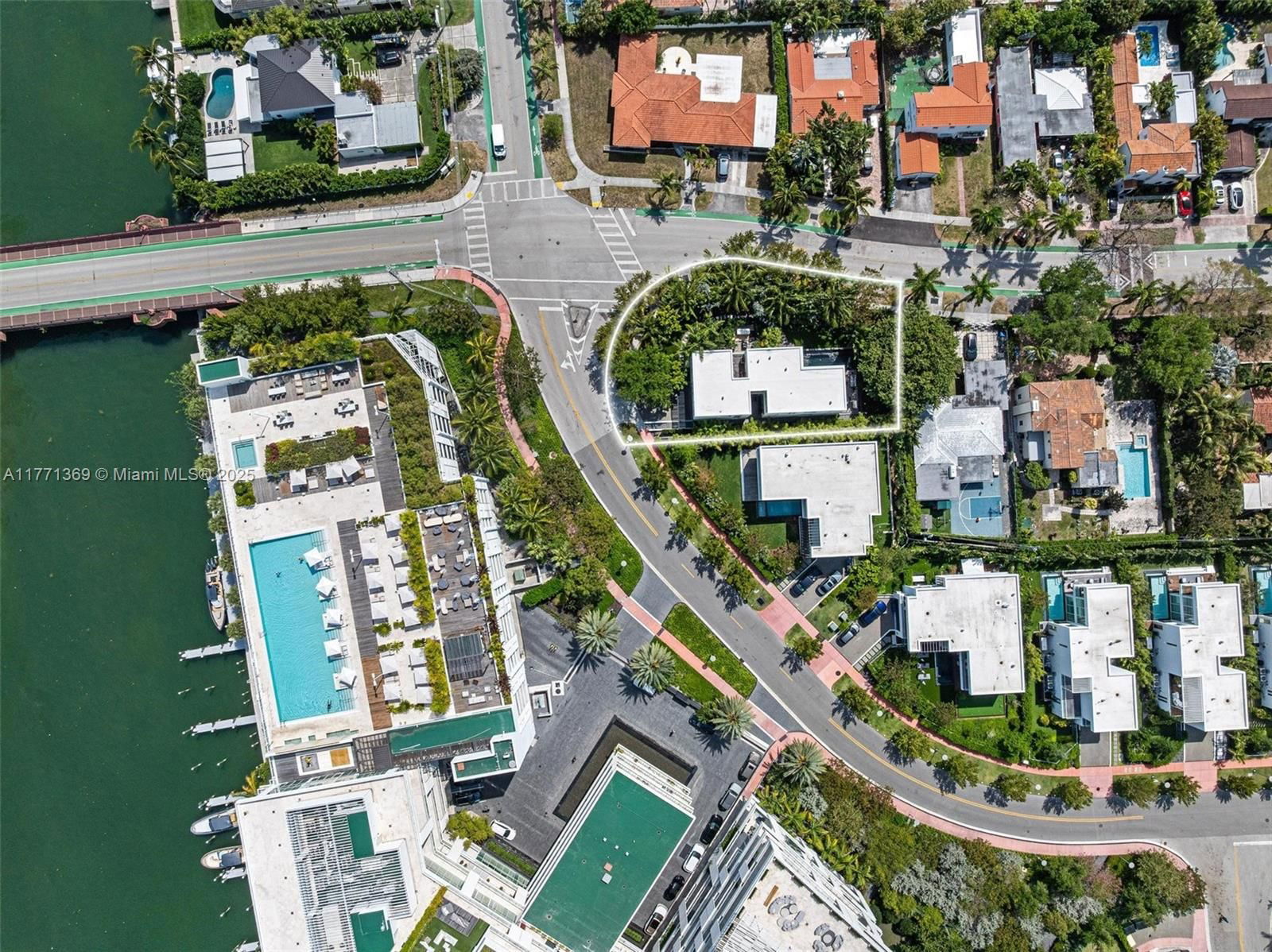 Real estate property located at 4700 Meridian Ave, Miami-dade, 4701 North Meridian Condo, Miami Beach, FL