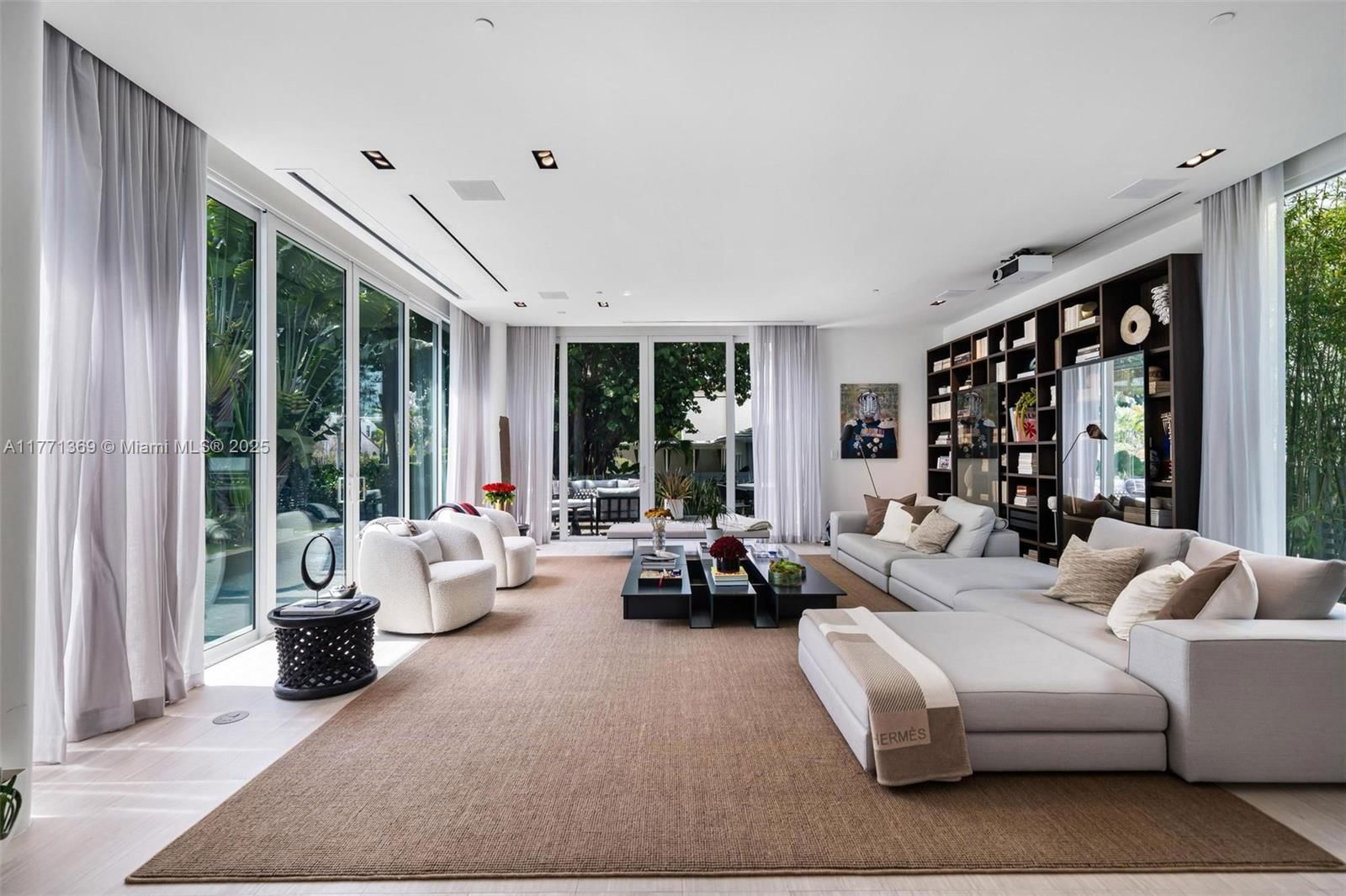 Real estate property located at 4700 Meridian Ave, Miami-dade, 4701 North Meridian Condo, Miami Beach, FL
