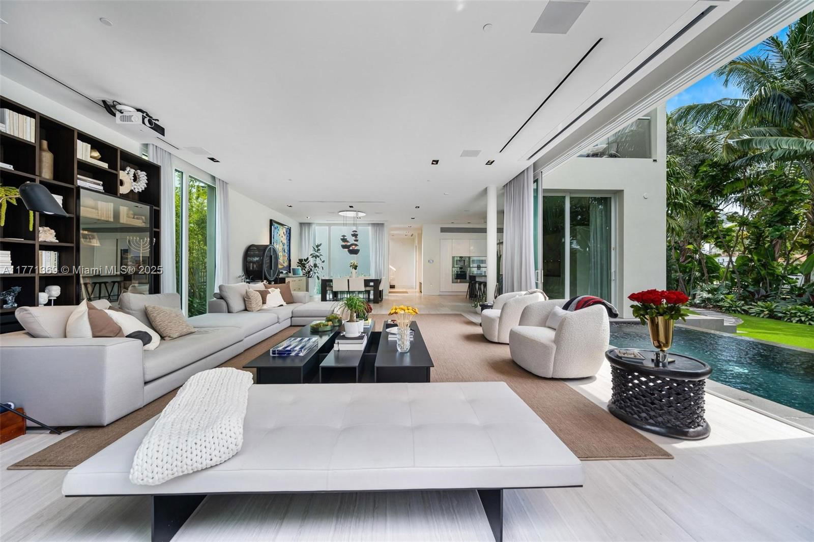 Real estate property located at 4700 Meridian Ave, Miami-dade, 4701 North Meridian Condo, Miami Beach, FL