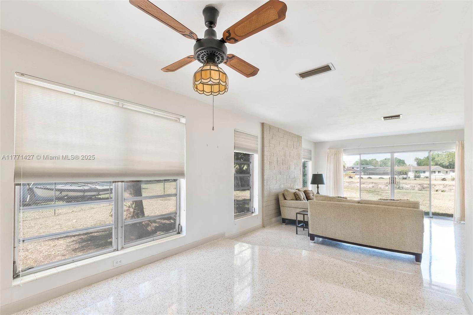 Real estate property located at 9941 101st St, Miami-dade, Kendale South Sec 1, Miami, FL