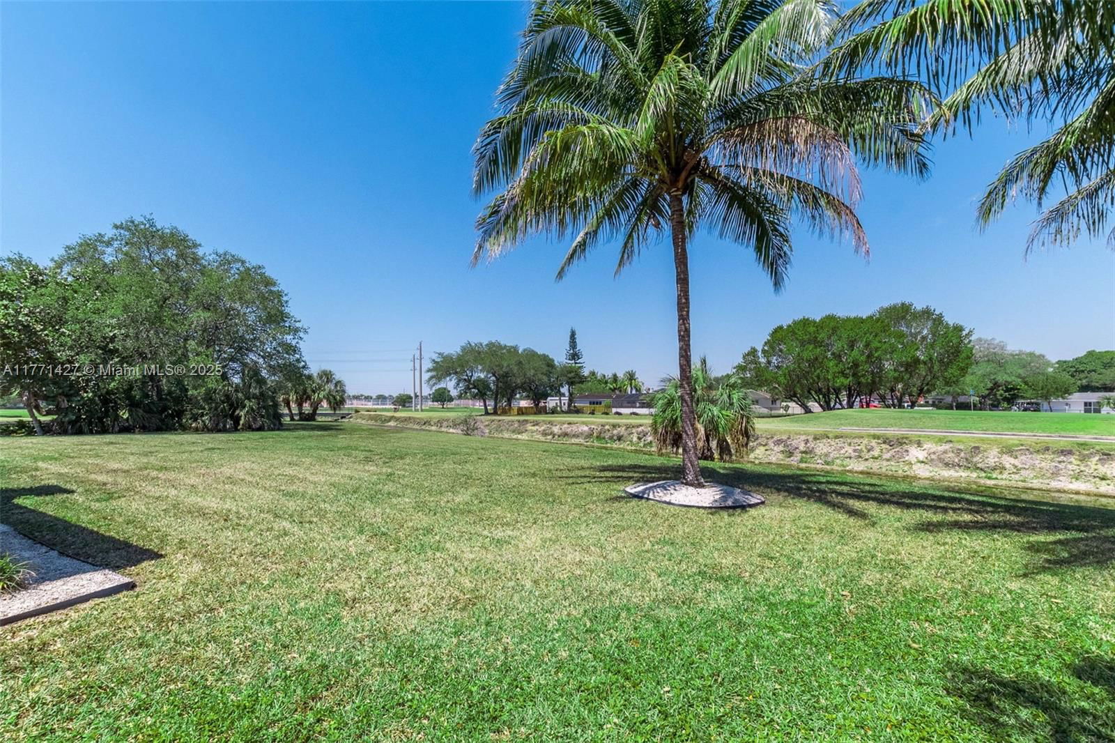 Real estate property located at 9941 101st St, Miami-dade, Kendale South Sec 1, Miami, FL