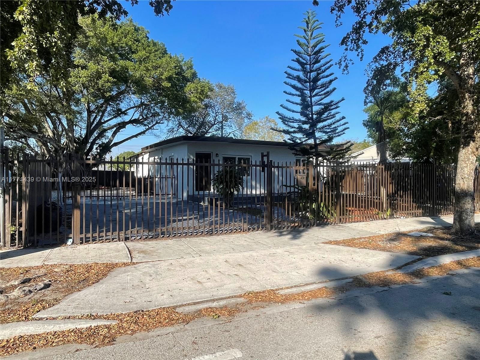 Real estate property located at 931 Opa Locka Blvd, Miami-dade, Opa-Locka, FL