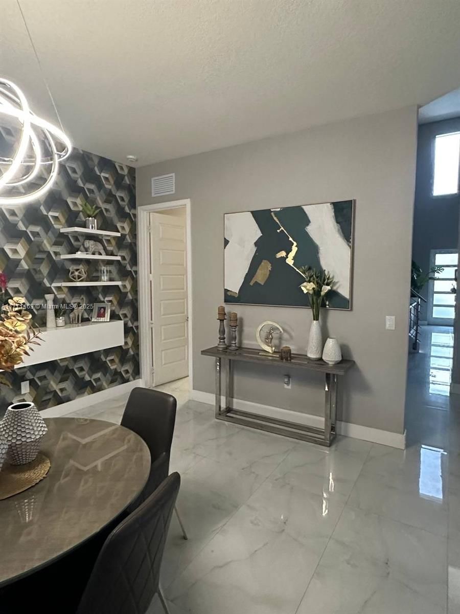 Real estate property located at 8868 161st Ter, Miami-dade, Dunnwoody Lake, Miami Lakes, FL