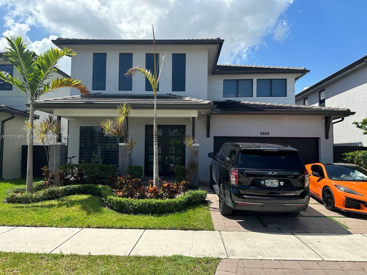 Real estate property located at 8868 161st Ter, Miami-dade, Dunnwoody Lake, Miami Lakes, FL