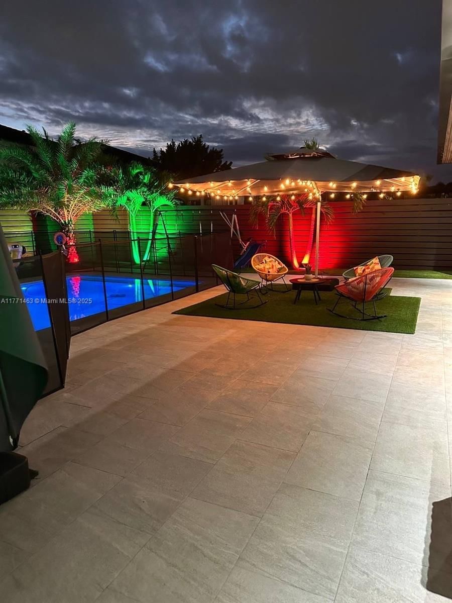 Real estate property located at 8868 161st Ter, Miami-dade, Dunnwoody Lake, Miami Lakes, FL