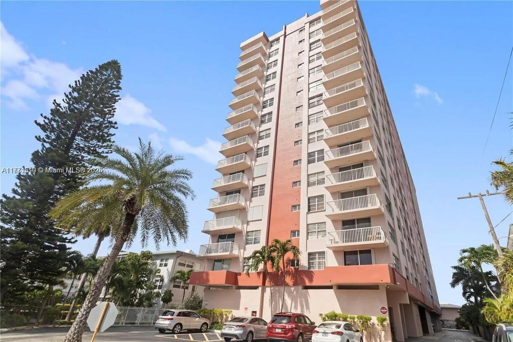 Real estate property located at 3161 Ocean Dr #708, Broward, Clifton Condo, Hallandale Beach, FL
