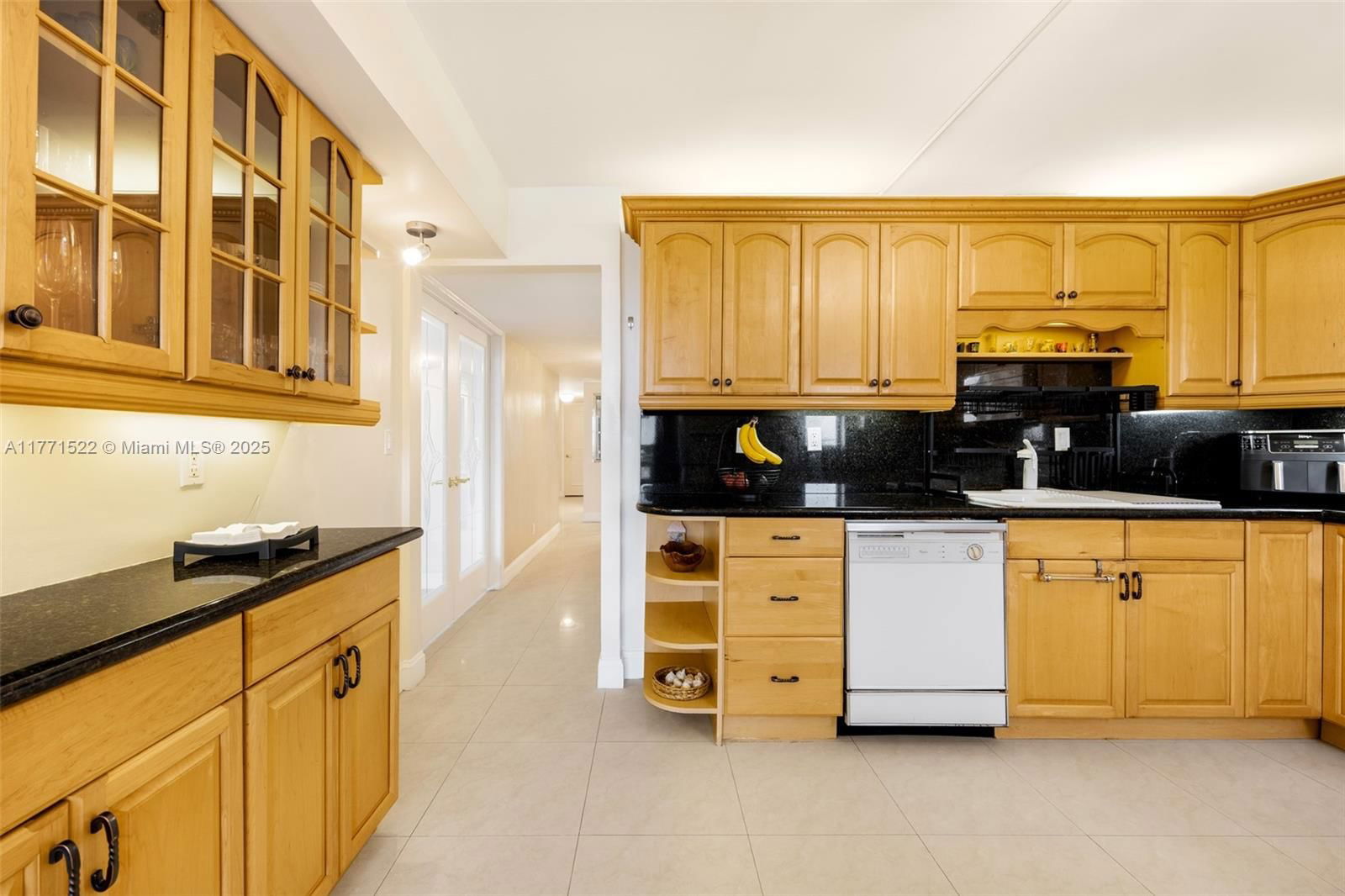 Real estate property located at 1915 Brickell Ave C408, Miami-dade, Brickell Place Phase Ii C, Miami, FL