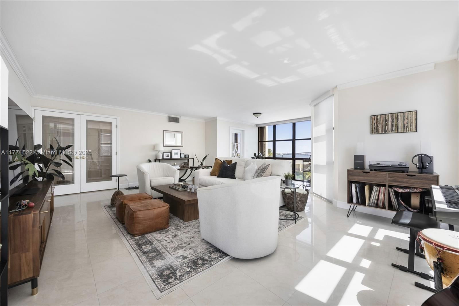 Real estate property located at 1915 Brickell Ave C408, Miami-dade, Brickell Place Phase Ii C, Miami, FL