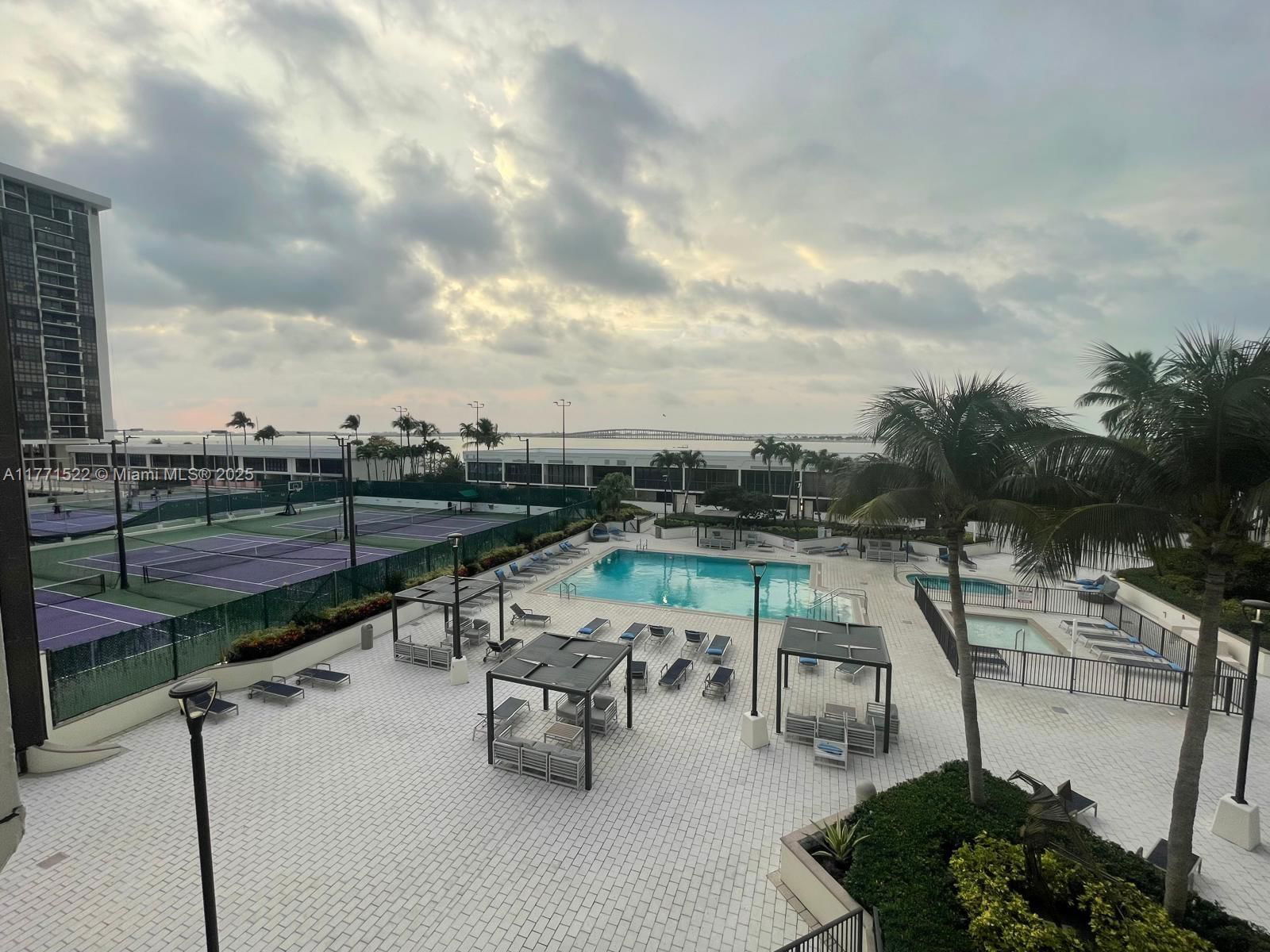 Real estate property located at 1915 Brickell Ave C408, Miami-dade, Brickell Place Phase Ii C, Miami, FL