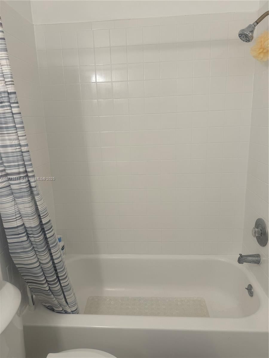 Real estate property located at 6545 27th Ct #24-47, Miami-dade, Lago Grande Three-a Condo, Hialeah, FL