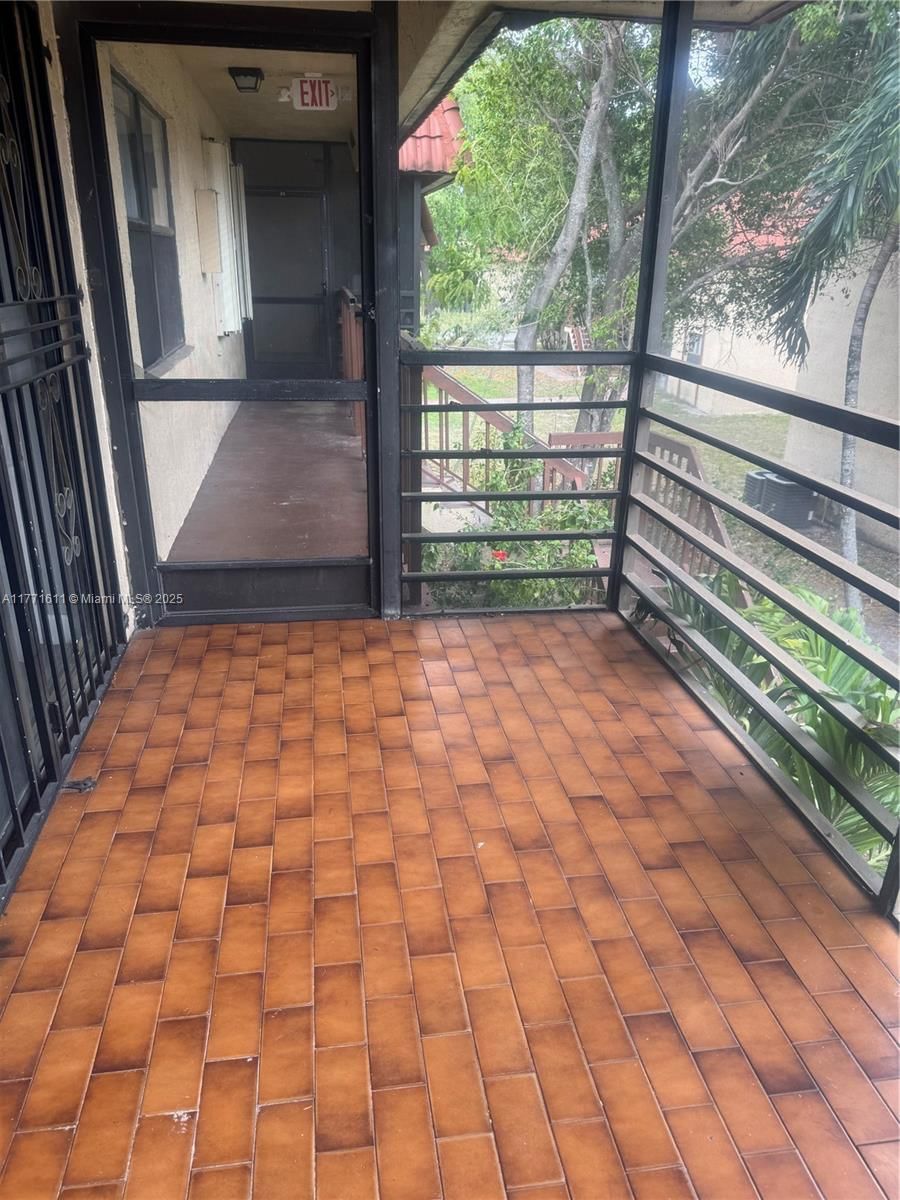 Real estate property located at 6545 27th Ct #24-47, Miami-dade, Lago Grande Three-a Condo, Hialeah, FL