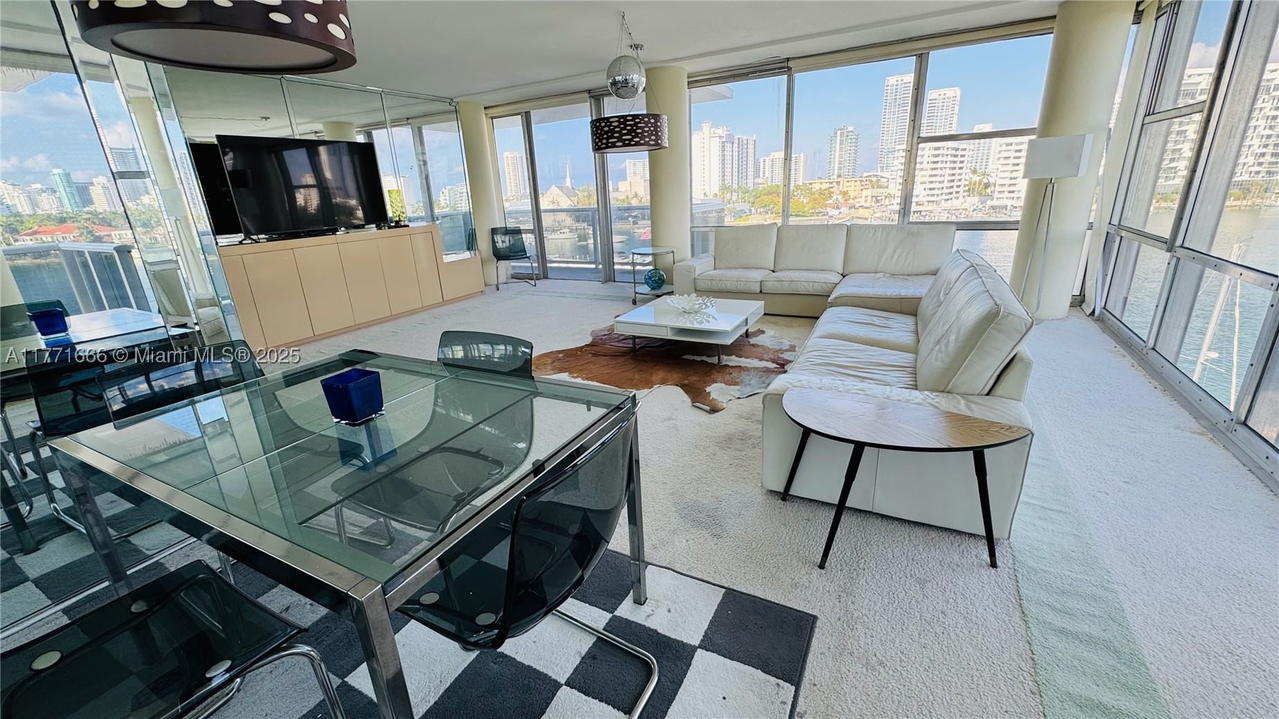 Real estate property located at 900 Bay Dr #526, Miami-dade, King Cole Condo, Miami Beach, FL