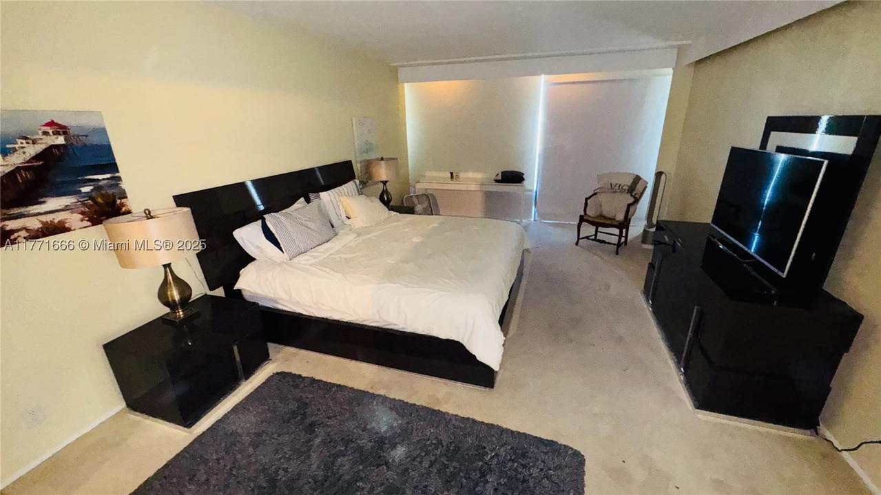Real estate property located at 900 Bay Dr #526, Miami-dade, King Cole Condo, Miami Beach, FL